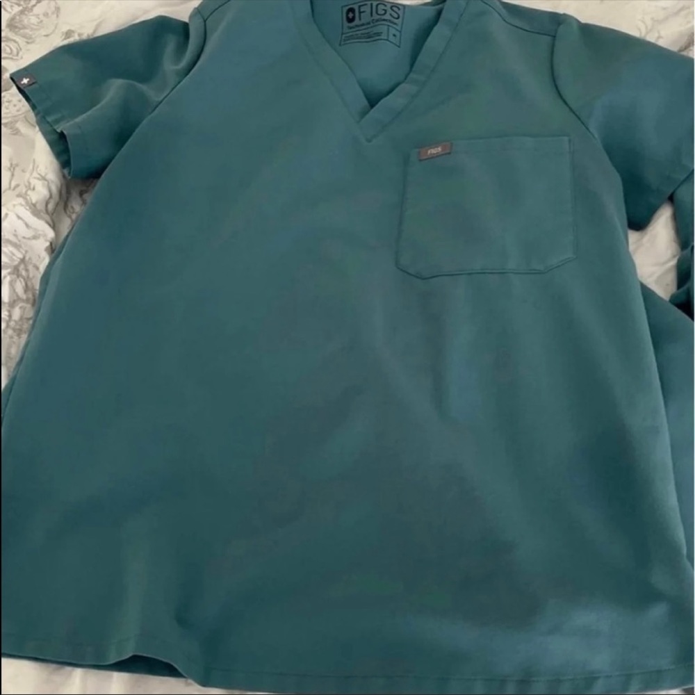 Medium hydrogreen figs Catarina top